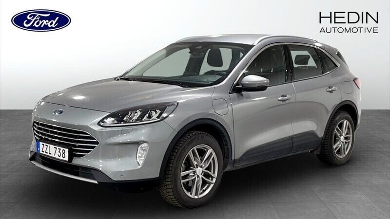 Grå (grey) Begagnad 2022 Ford Kuga Titanium SUV | 239 900 kr (Bra pris) - Bild 1/4
