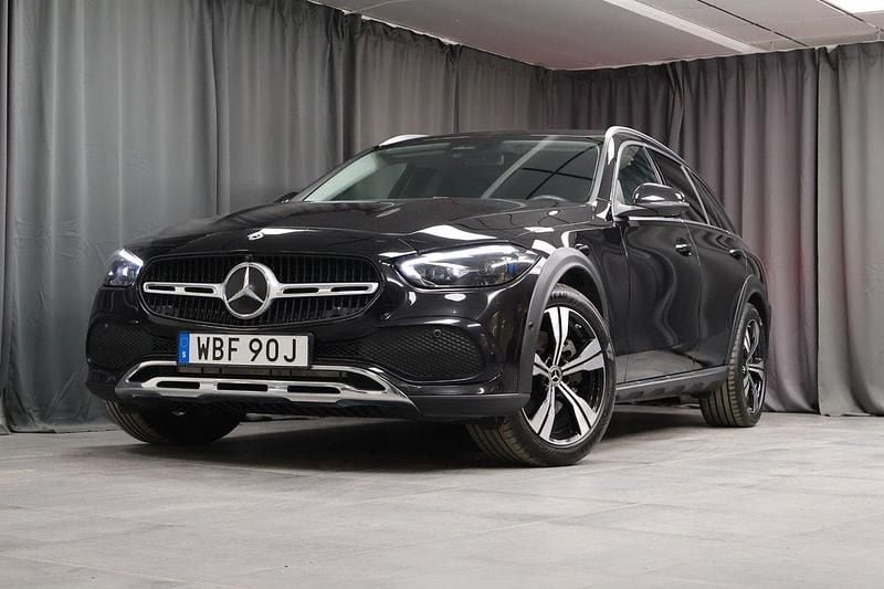 Svart Begagnad 2024 Mercedes C220 Premium Kombi | 519 000 kr (Marknadspris) - Bild 1/4