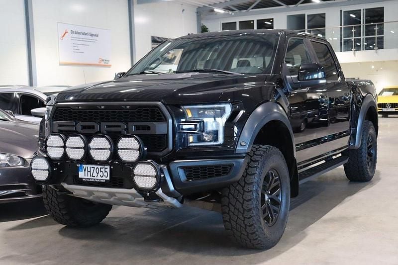 Svart Begagnad 2017 Ford F-150 Raptor Pickup | 649 900 kr - Bild 1/4