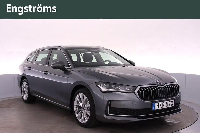 Graphite grey metallic Ny 2025 Skoda Superb Kombi | 459 000 kr (Marknadspris) - Bild 1/4