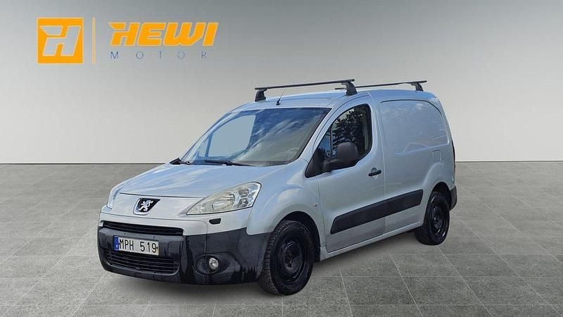 Ljusgrå (grå) Begagnad 2011 Peugeot Partner Minibuss | 29 800 kr (Bra pris) - Bild 1/4