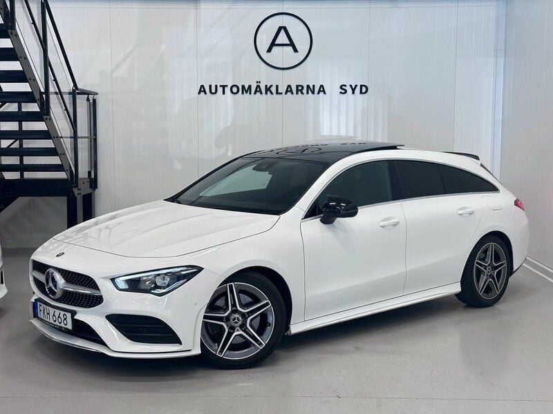 Vit Begagnad 2020 Mercedes CLA200 Shooting Brake AMG Kombi | 289 900 kr (Marknadspris) - Bild 1/4