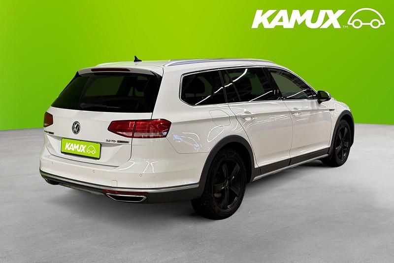 Begagnad VW Passat Alltrack 190 HK (139 kW) 2015 Vit Kombi