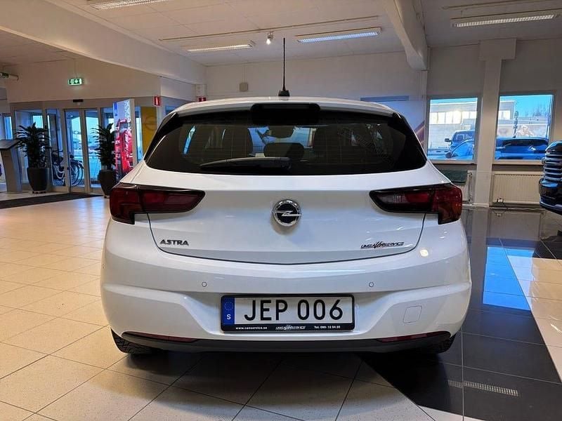 Begagnad Opel Astra 146 HK (107 kW) 2021 Vit Halvkombi