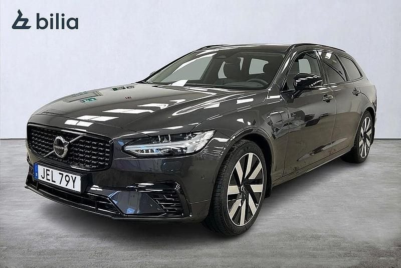 Grå Begagnad 2025 Volvo V90 Plus Kombi | 469 900 kr (Superpris) - Bild 1/3