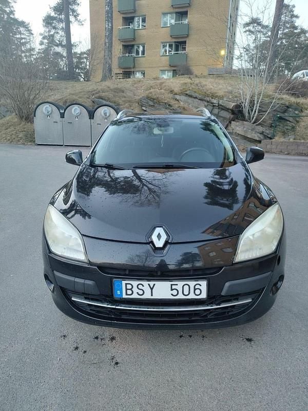 Begagnad Renault Mégane III 110 HK (80 kW) 2011