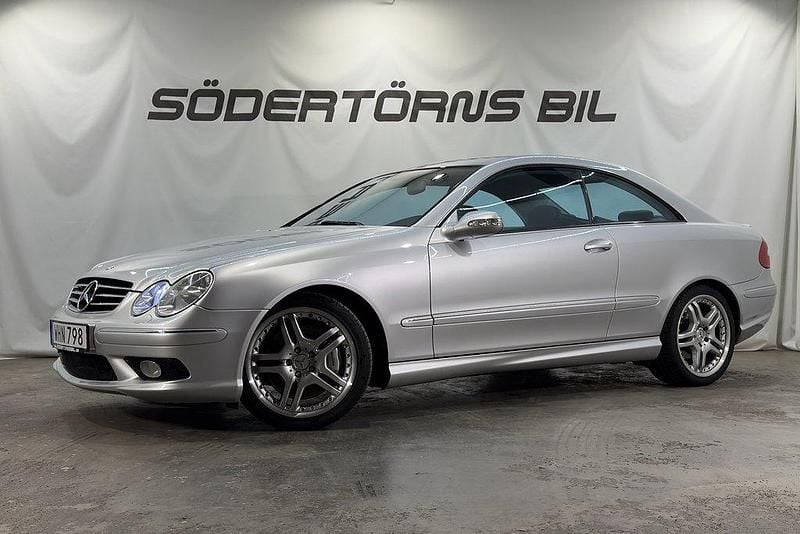Silver Begagnad 2003 Mercedes CLK55 AMG AMG Sportkupé | 249 900 kr - Bild 1/4
