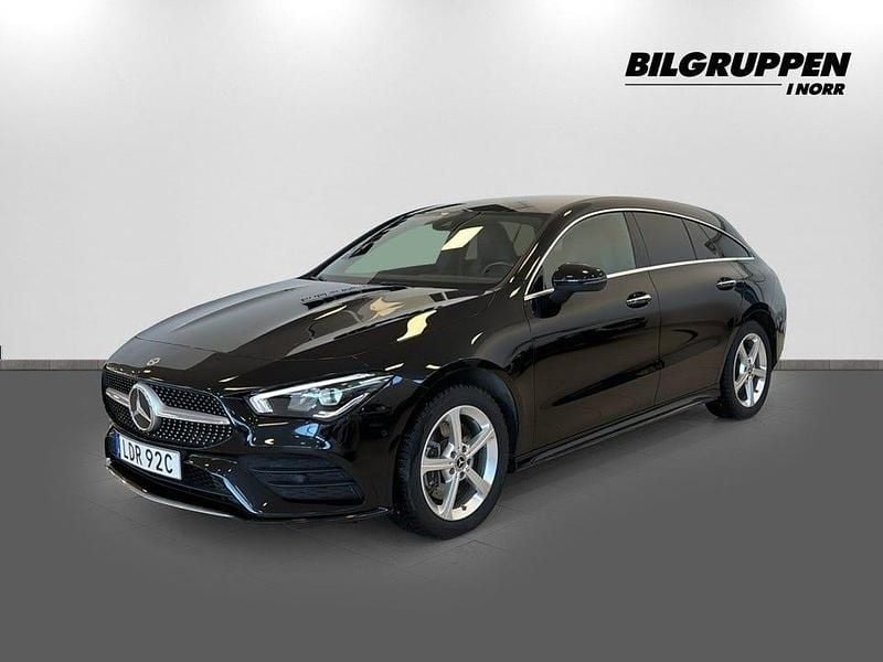 Begagnad Mercedes CLA250 Shooting Brake 218 HK (160 kW) 2022 Svart Kombi