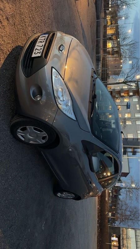Grå Begagnad 2010 Ford Ka Halvkombi | 24 000 kr (Marknadspris) - Bild 1/4