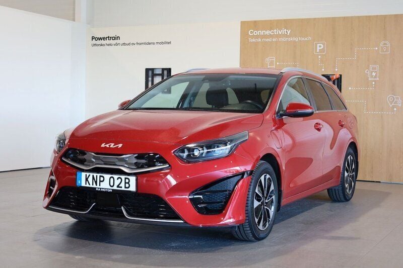Röd Begagnad 2021 Kia Ceed Sportswagon Advance Kombi | 218 800 kr (Bra pris) - Bild 1/3