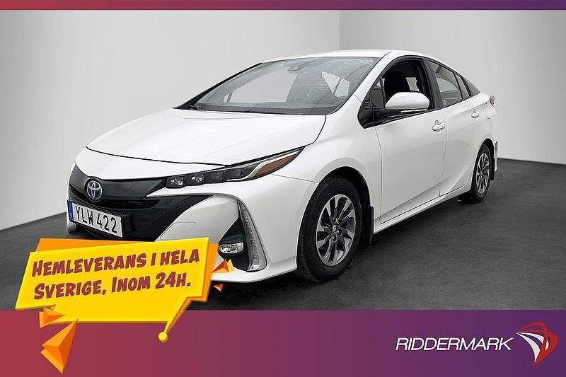 Vit Begagnad 2017 Toyota Prius Plug-in Hybrid Halvkombi | 229 800 kr (Marknadspris) - Bild 1/3