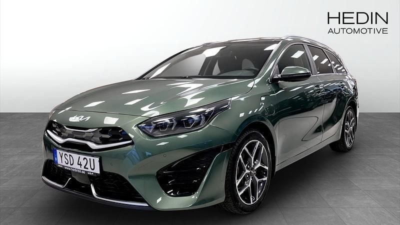 Grön Begagnad 2023 Kia Ceed Sportswagon Advance Kombi | 309 900 kr (Dyr) - Bild 1/4