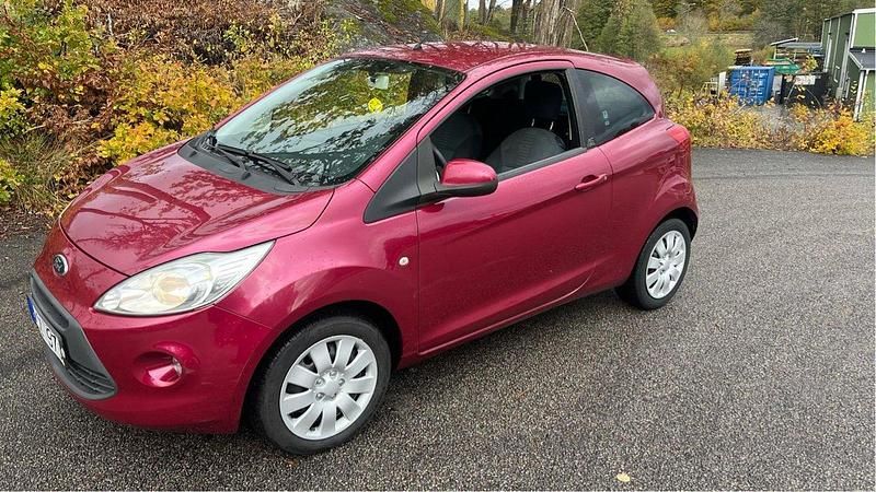 Begagnad 2010 Ford Ka Titanium Halvkombi | 27 500 kr - Bild 1/4