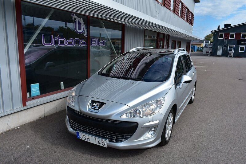 Ljusgrå (grå) Begagnad 2010 Peugeot 308 Kombi | 59 900 kr (Marknadspris) - Bild 1/4