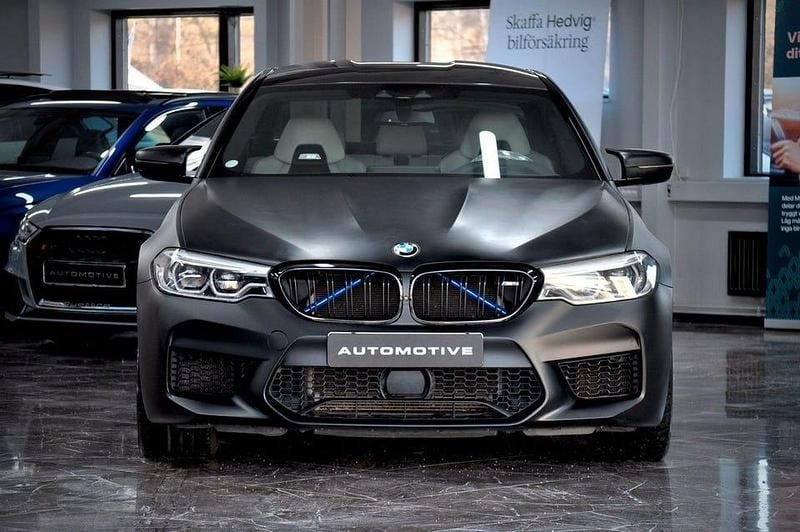 Begagnad BMW M5 600 HK (441 kW) 2018 Grå Sedan