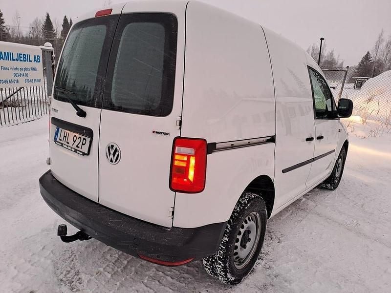 Begagnad VW Caddy 122 HK (89 kW) 2020 Vit Minibuss