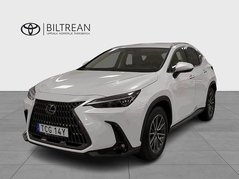 Begagnad Lexus NX450h+ Executive Line 309 HK (227 kW) 2023 Vit SUV