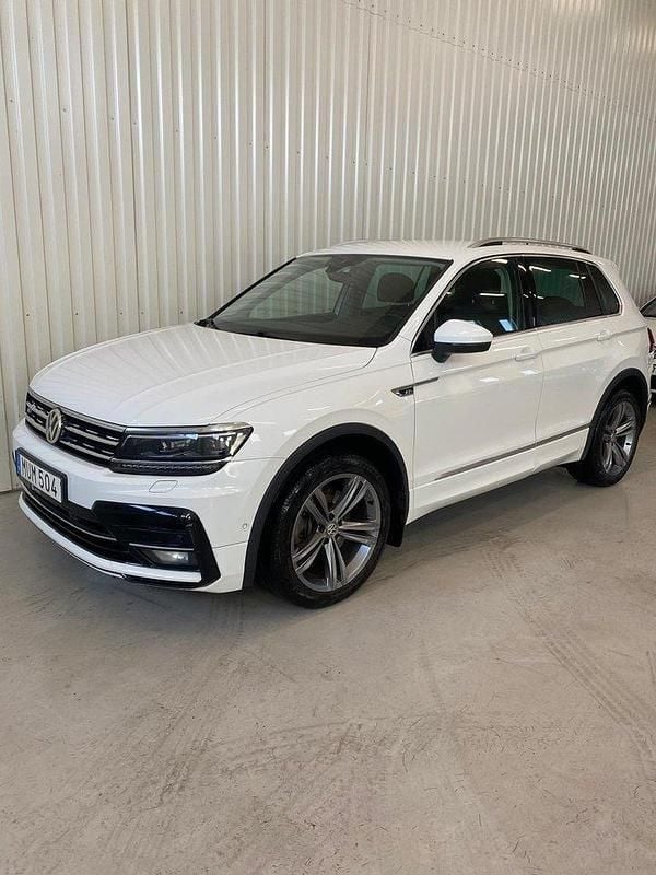 Vit Begagnad 2019 VW Tiguan GT SUV | 239 000 kr (Marknadspris) - Bild 1/4