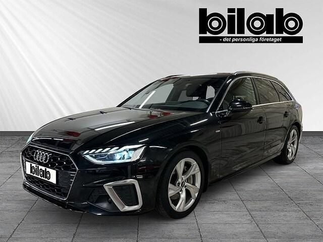 Mytsvart metallic Begagnad 2021 Audi A4 S-Line Kombi | 339 000 kr (Marknadspris) - Bild 1/4