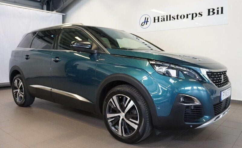 Grön Begagnad 2019 Peugeot 5008 GT-line Minibuss | 199 900 kr (Bra pris) - Bild 1/4