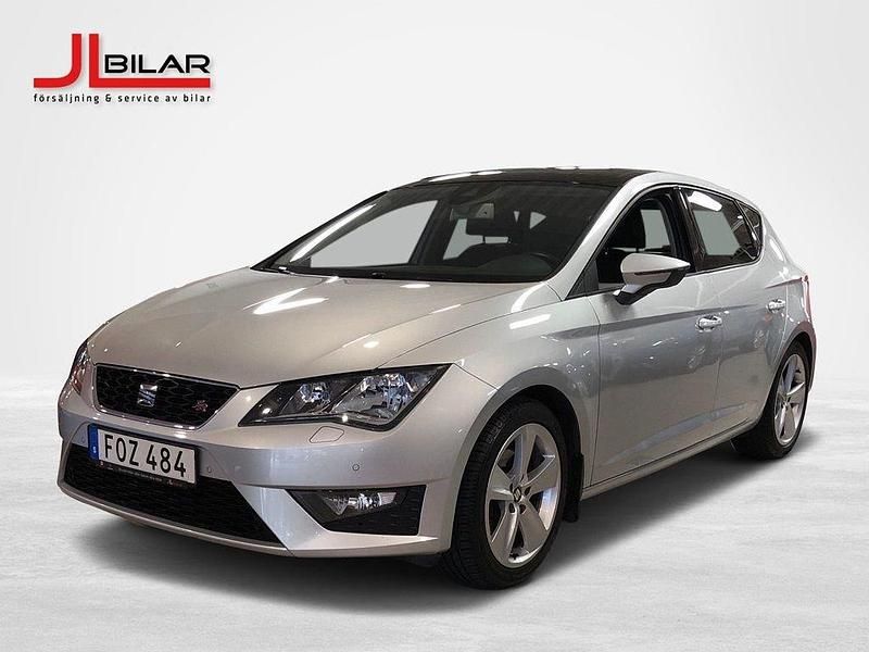 Silver Begagnad 2015 Seat Leon FR Halvkombi | 124 900 kr (Marknadspris) - Bild 1/4