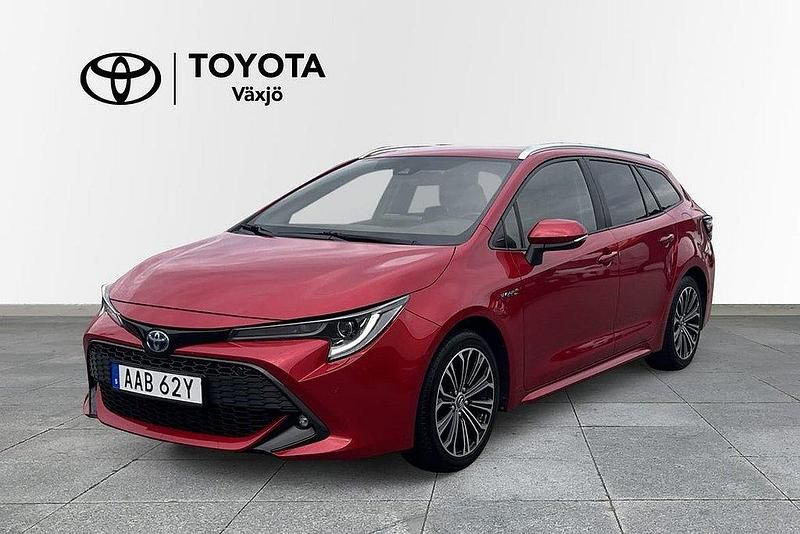 Röd Begagnad 2019 Toyota Corolla Style Kombi | 219 000 kr (Lite dyr) - Bild 1/3