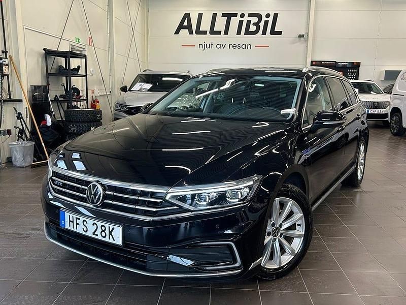 Svart Begagnad 2022 VW Passat Business Kombi | 299 900 kr (Lite dyr) - Bild 1/3