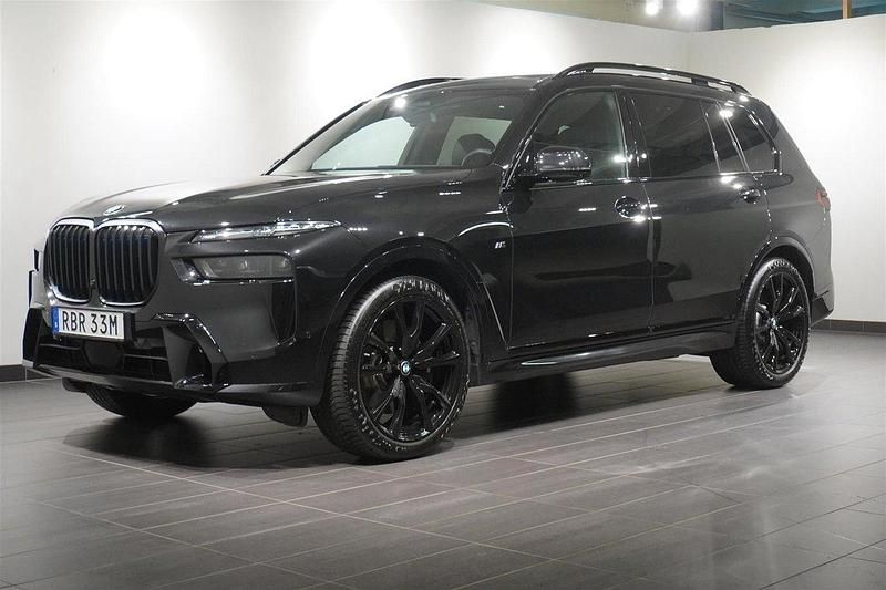Svart Begagnad 2024 BMW X7 M Sport SUV | 1 189 800 kr - Bild 1/4