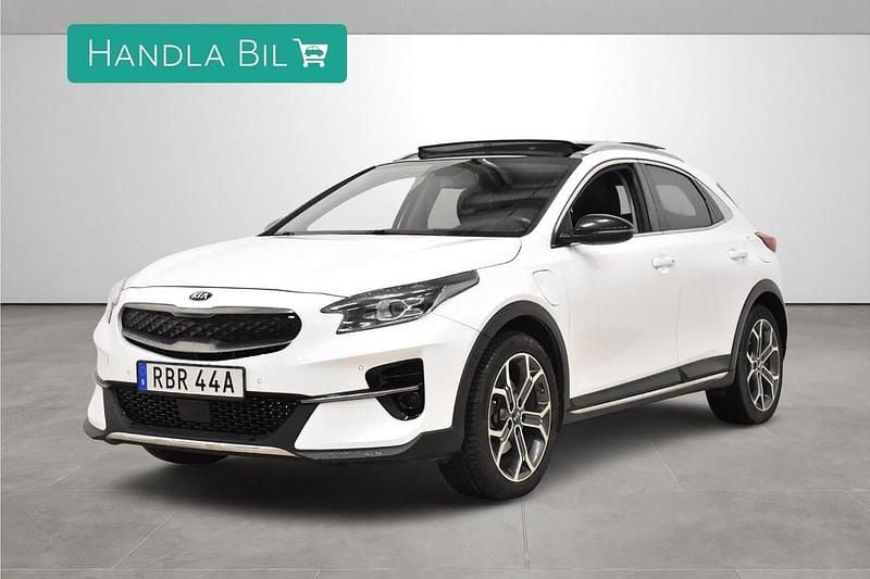 Vit Begagnad 2021 Kia XCeed Advance SUV | 219 700 kr (Marknadspris) - Bild 1/4