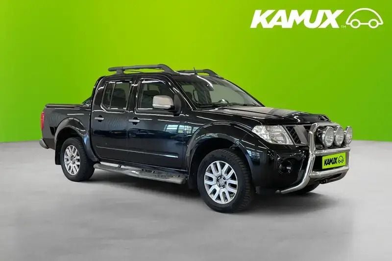 Svart Begagnad 2015 Nissan Navara Pickup | 189 800 kr (Marknadspris) - Bild 1/4