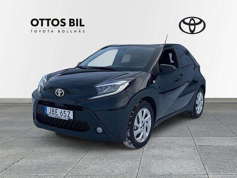 Svart Ny 2025 Toyota Aygo X Comfort SUV | 214 000 kr - Bild 1/3
