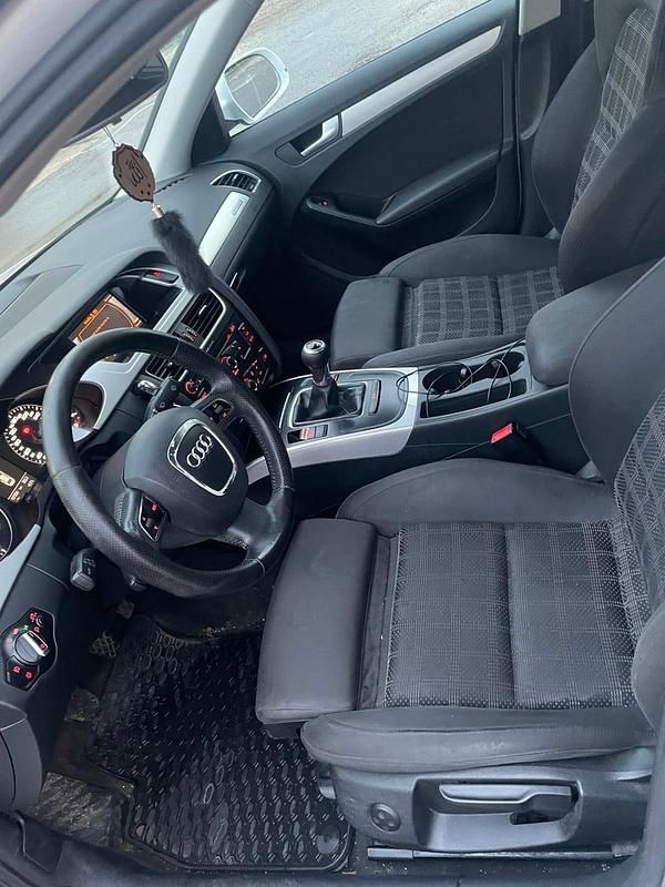 Begagnad Audi A4 180 HK (132 kW) 2012 Sedan