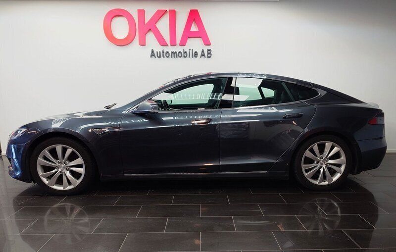 Grå Begagnad 2016 Tesla Model S Sedan | 284 900 kr - Bild 1/4