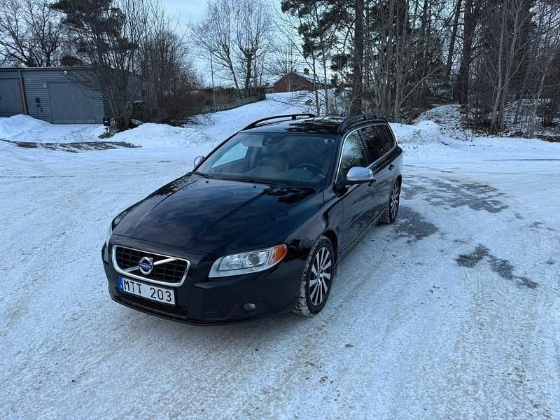 Begagnad 2013 Volvo V70 Kombi | 80 000 kr (Superpris) - Bild 1/4