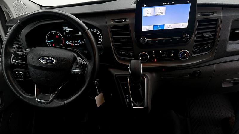Begagnad Ford Transit Custom 2022 Vit Sedan