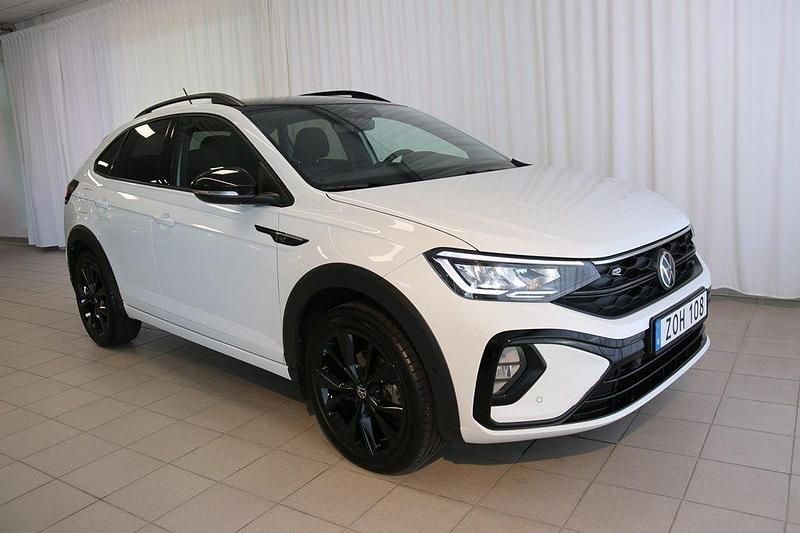 Vit Begagnad 2024 VW Taigo R-line SUV | 269 500 kr (Lite dyr) - Bild 1/4