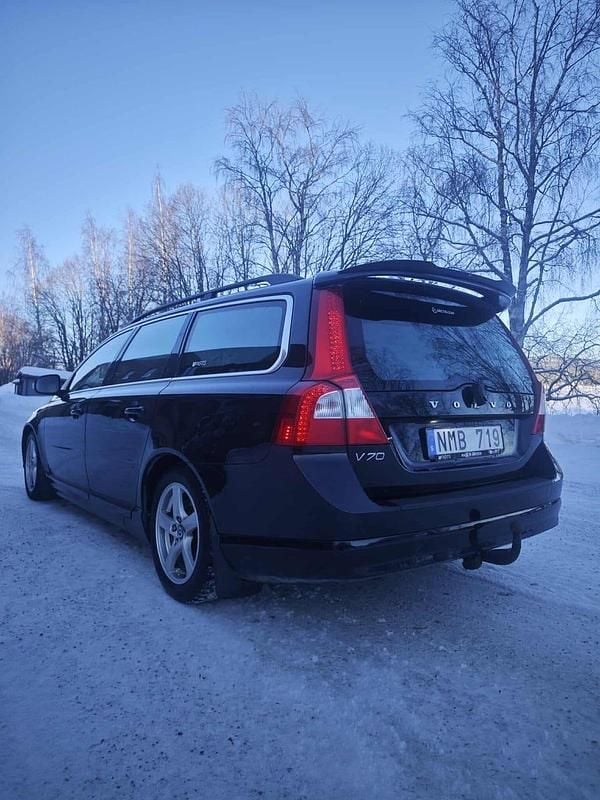 Begagnad Volvo V70 175 HK (128 kW) 2010 Svart Kombi