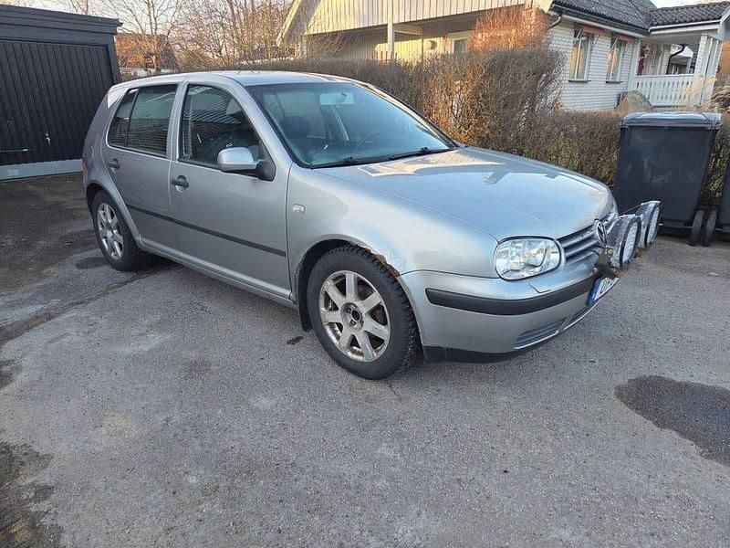 Begagnad VW Golf IV 105 HK (77 kW) 2003