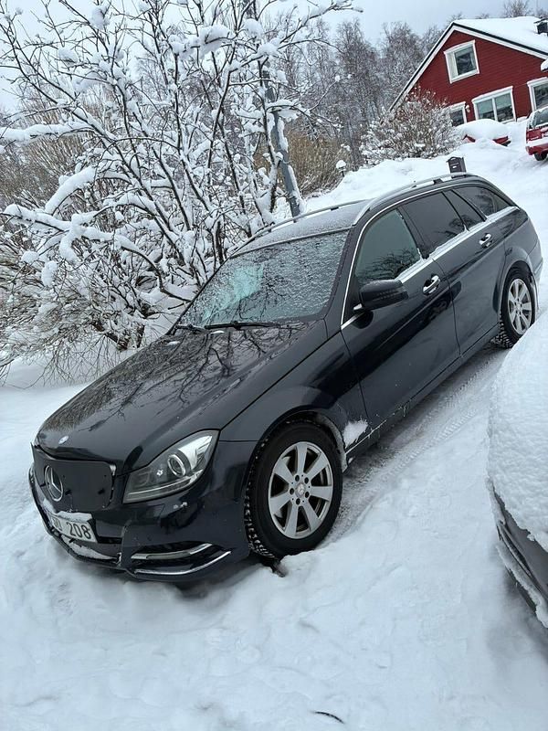 Begagnad Mercedes C250 204 HK (150 kW) 2012