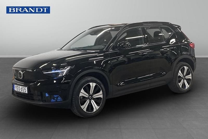 Begagnad Volvo XC40 Single Motor 175 kW (238 HK) 2023 Svart SUV