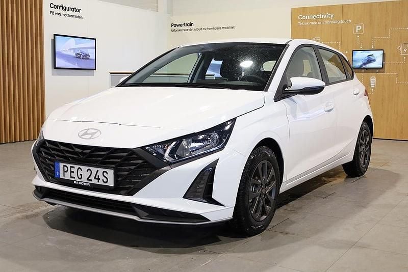 Vit Begagnad 2024 Hyundai i20 Halvkombi | 189 900 kr (Marknadspris) - Bild 1/3