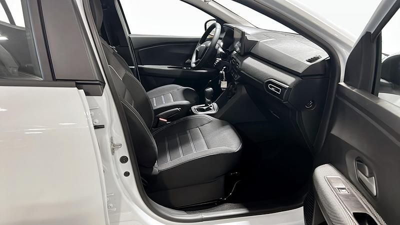 Ny Dacia Sandero Expression 90 HK (66 kW) 2025 Vit Halvkombi