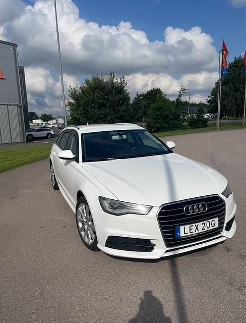 Vit Begagnad 2017 Audi A6 Kombi | 155 000 kr (Bra pris) - Bild 1/4