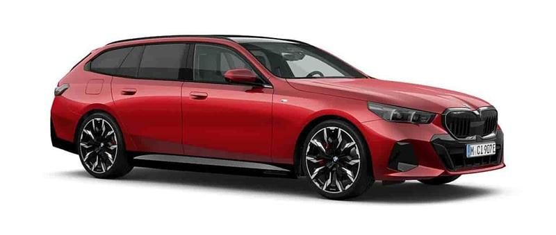 Röd Ny 2025 BMW 530e Kombi | 832 500 kr - Bild 1/1
