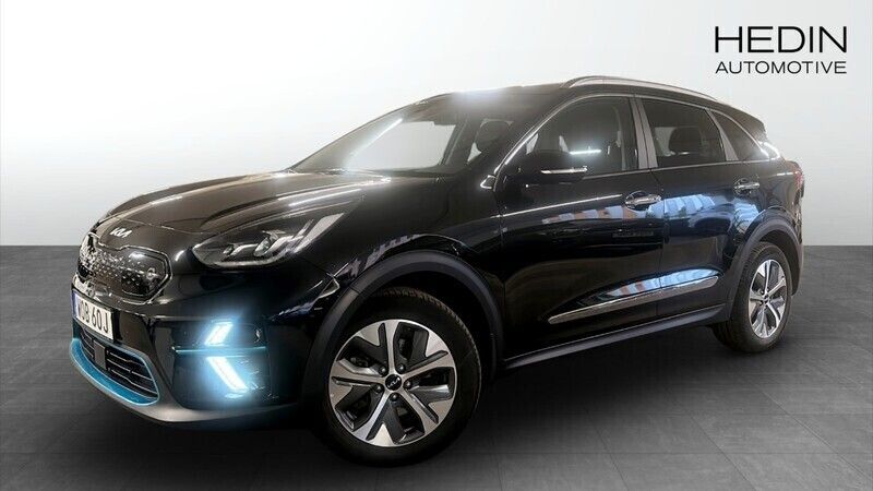 Svart (black) Begagnad 2022 Kia e-Niro Advance SUV | 319 900 kr (Lite dyr) - Bild 1/4