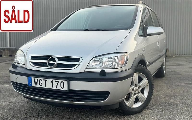 Grå Begagnad 2004 Opel Zafira Minibuss | 29 900 kr (Lite dyr) - Bild 1/3