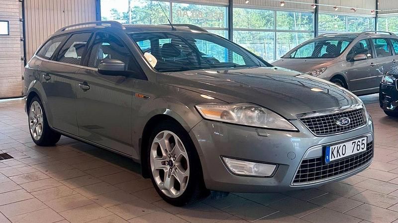 Begagnad Ford Mondeo Titanium X 221 HK (162 kW) 2007 Grå Kombi