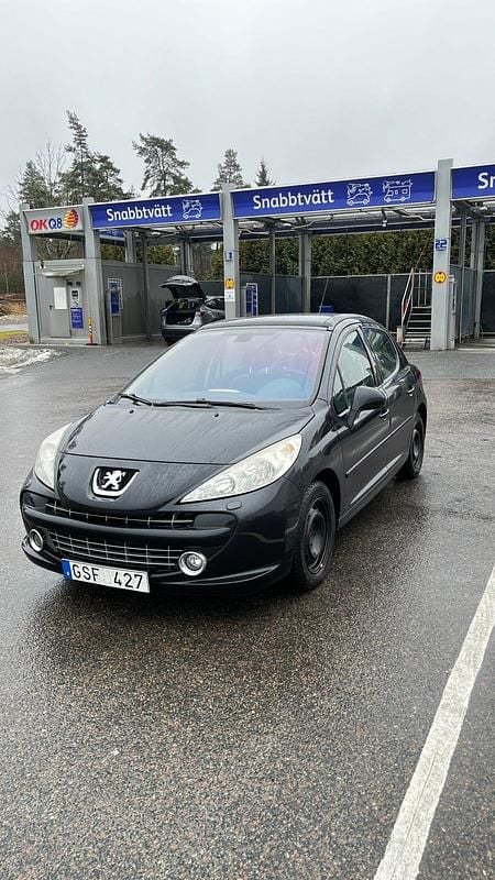 Begagnad Peugeot 207 120 HK (88 kW) 2008 Svart