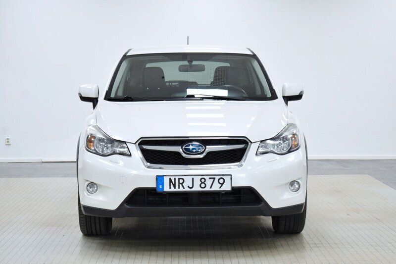 Vit Begagnad 2014 Subaru XV SUV | 118 000 kr (Marknadspris) - Bild 1/4