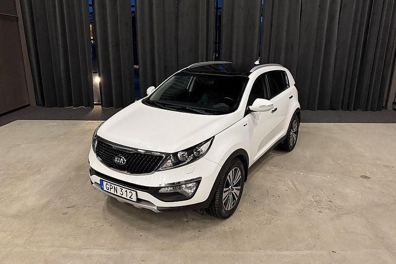 Vit Begagnad 2014 Kia Sportage SUV | 129 900 kr (Marknadspris) - Bild 1/4